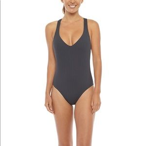 Boys + arrows bad news beck one piece in iron